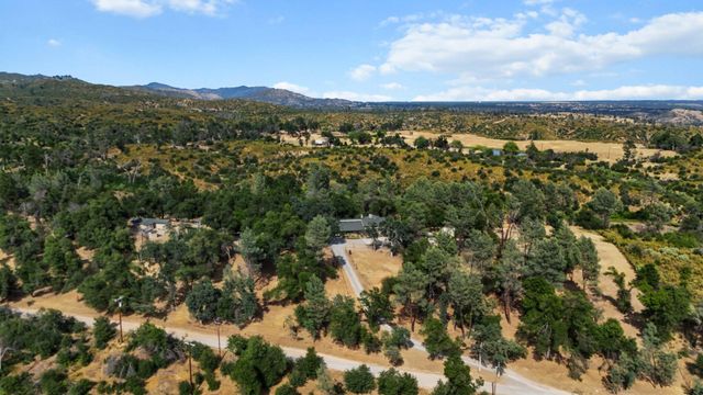 6949 Rector Creek Road, Igo, CA 96047