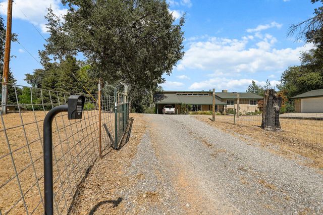 6949 Rector Creek Road, Igo, CA 96047