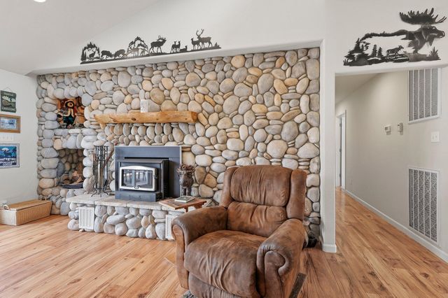 6949 Rector Creek Road, Igo, CA 96047