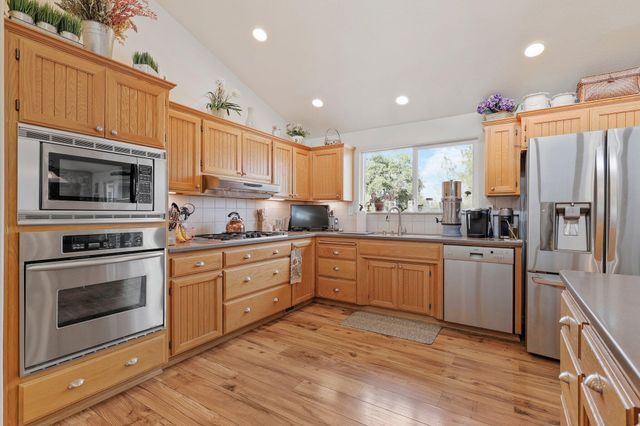 6949 Rector Creek Road, Igo, CA 96047