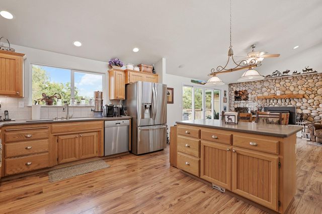 6949 Rector Creek Road, Igo, CA 96047