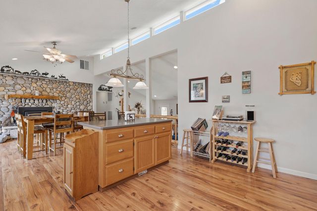 6949 Rector Creek Road, Igo, CA 96047