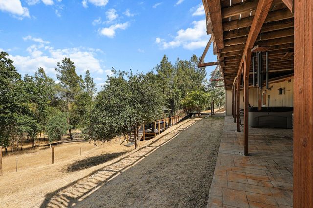 6949 Rector Creek Road, Igo, CA 96047