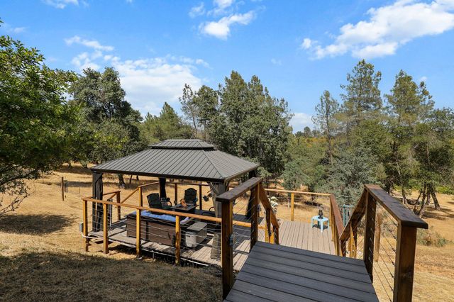 6949 Rector Creek Road, Igo, CA 96047