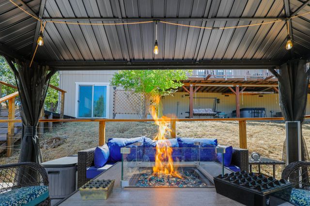 6949 Rector Creek Road, Igo, CA 96047