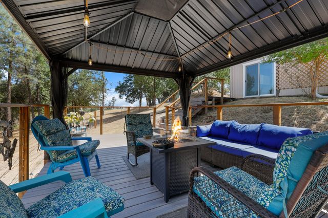 6949 Rector Creek Road, Igo, CA 96047