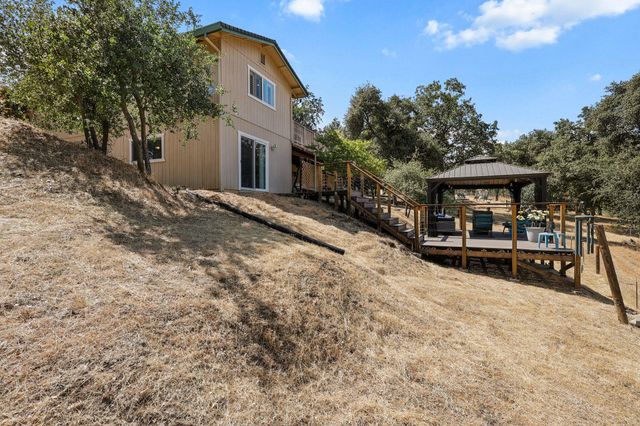 6949 Rector Creek Road, Igo, CA 96047