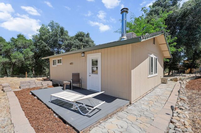 6949 Rector Creek Road, Igo, CA 96047