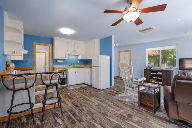 6949 Rector Creek Road, Igo, CA 96047