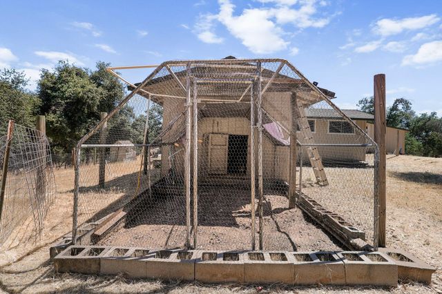 6949 Rector Creek Road, Igo, CA 96047