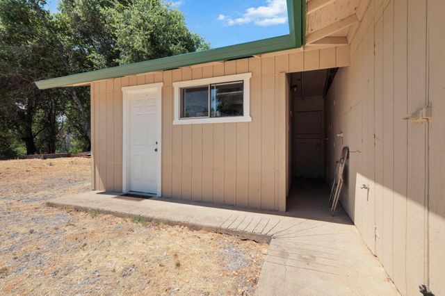 6949 Rector Creek Road, Igo, CA 96047