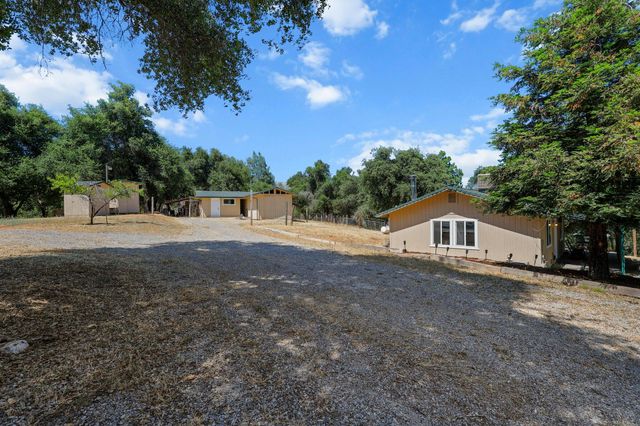 6949 Rector Creek Road, Igo, CA 96047