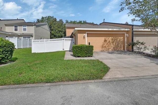 207 VICTORIA COMMONS BOULEVARD, Deland, FL 32724