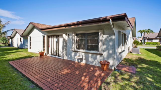 6329 Tall Cypress Circle, Greenacres, FL 33463