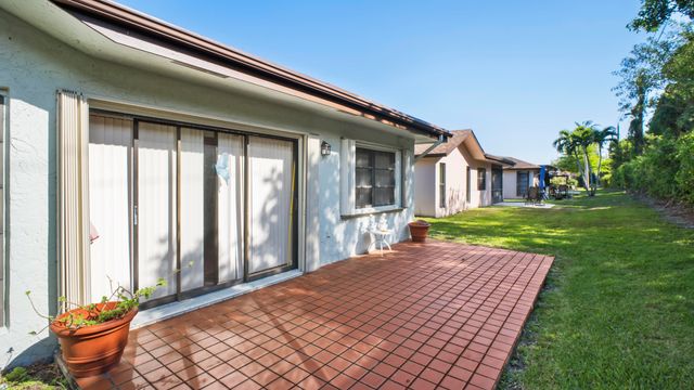 6329 Tall Cypress Circle, Greenacres, FL 33463