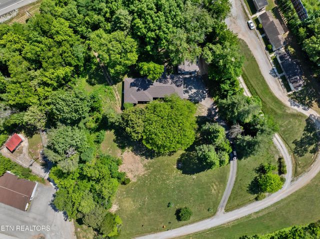1504 Roane State Hwy, Kingston, TN 37763