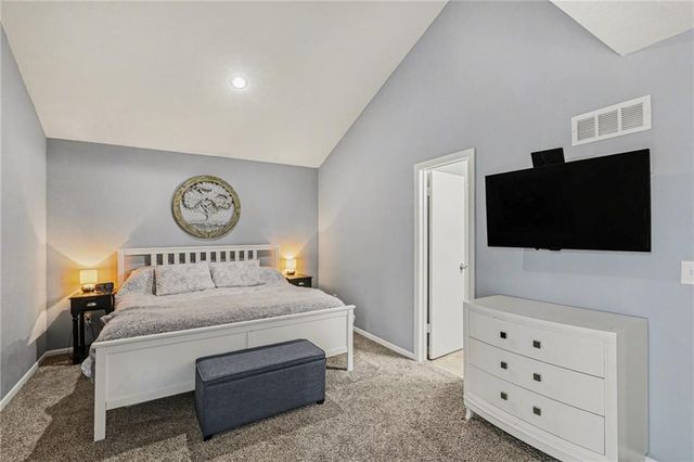 11253 Calico Drive, Kansas City, MO 64137