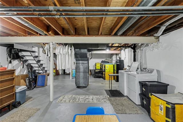 11253 Calico Drive, Kansas City, MO 64137