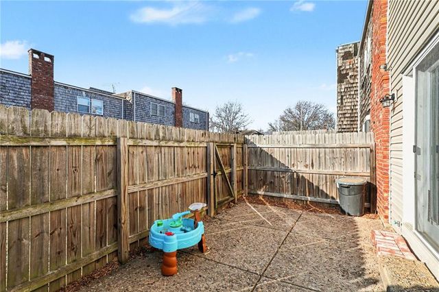 11253 Calico Drive, Kansas City, MO 64137