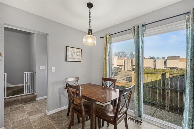 11253 Calico Drive, Kansas City, MO 64137