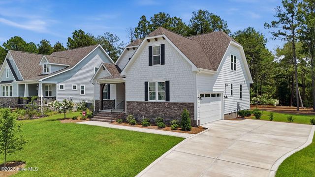 143 Plantation Drive, Southern Pines, NC 28387