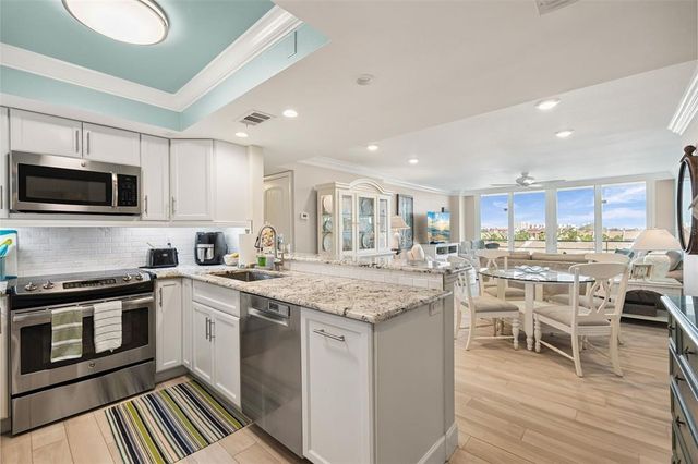 6415 MIDNIGHT PASS ROAD 502, Sarasota, FL 34242