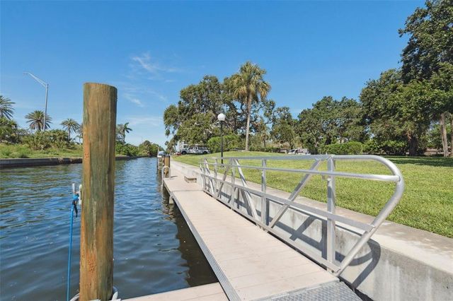 6415 MIDNIGHT PASS ROAD 502, Sarasota, FL 34242
