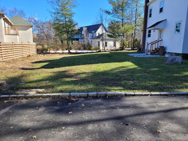 424 Centre Island Road, Oyster Bay, NY 11771