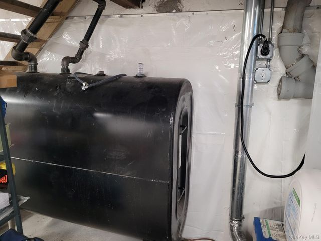 424 Centre Island Road, Oyster Bay, NY 11771