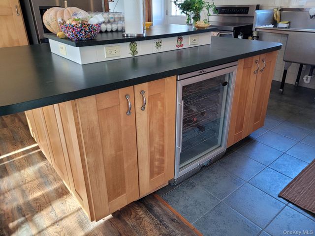 424 Centre Island Road, Oyster Bay, NY 11771