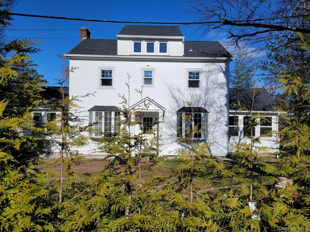 424 Centre Island Road, Oyster Bay, NY 11771