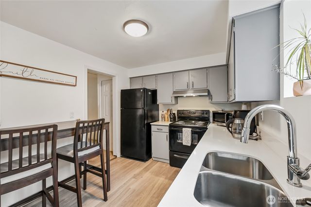 2942 S Fontanelle Street, Seattle, WA 98108