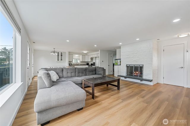 2942 S Fontanelle Street, Seattle, WA 98108