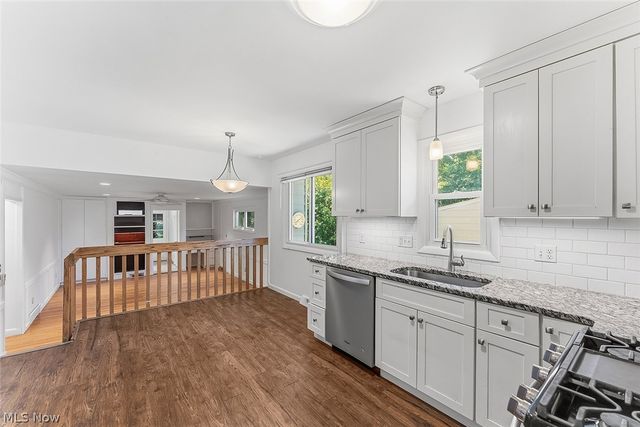 2120 Cedarview Drive, Beachwood, OH 44122