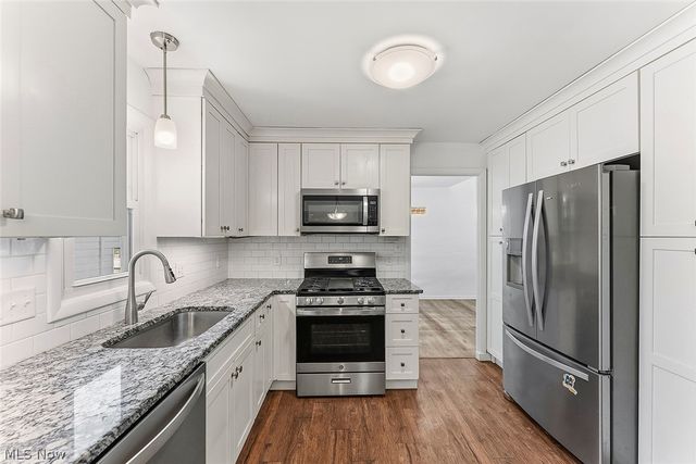 2120 Cedarview Drive, Beachwood, OH 44122