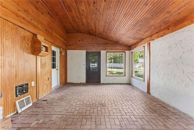 2120 Cedarview Drive, Beachwood, OH 44122