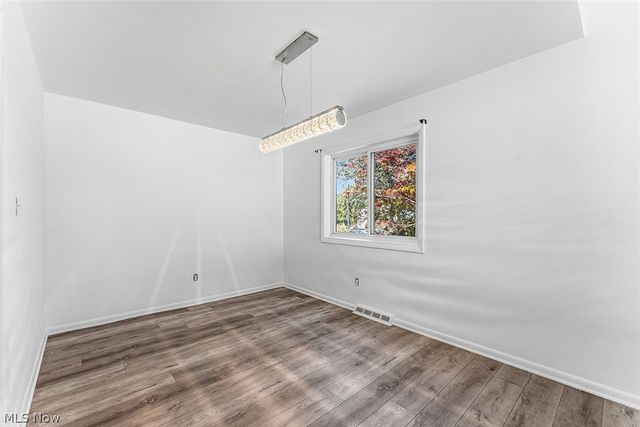 2120 Cedarview Drive, Beachwood, OH 44122