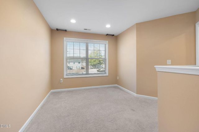 7603 Weathered Oak Way, Raleigh, NC 27616