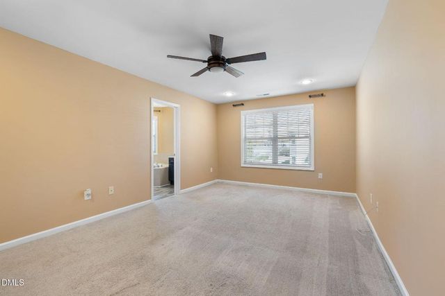 7603 Weathered Oak Way, Raleigh, NC 27616