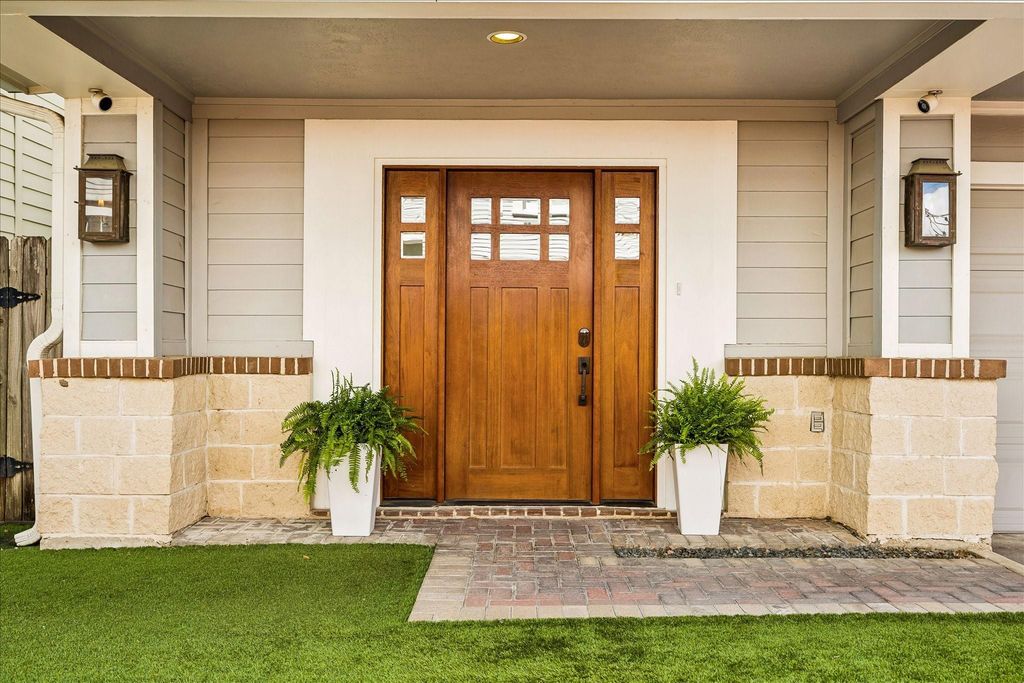 209 Stratford Street B, Houston, TX 77006