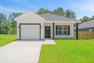 3154 Main Street, Crestview, FL 32539