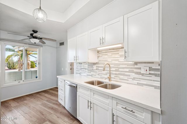 11146 W JACARANDA Drive, Sun City, AZ 85373