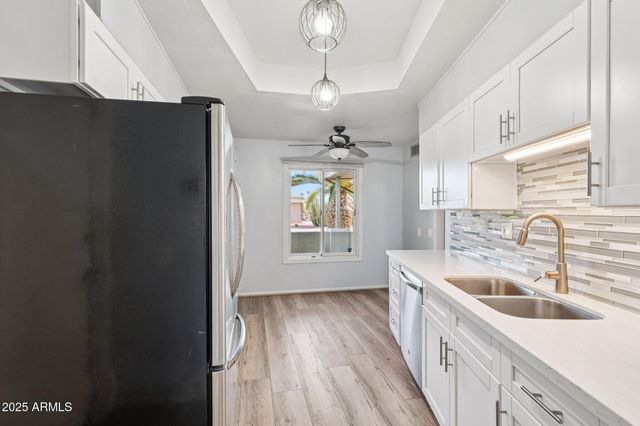 11146 W JACARANDA Drive, Sun City, AZ 85373