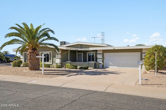 11146 W JACARANDA Drive, Sun City, AZ 85373