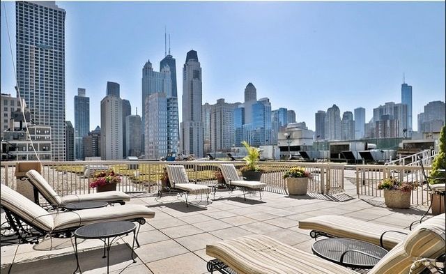 111 W MAPLE Street 912, Chicago, IL 60610