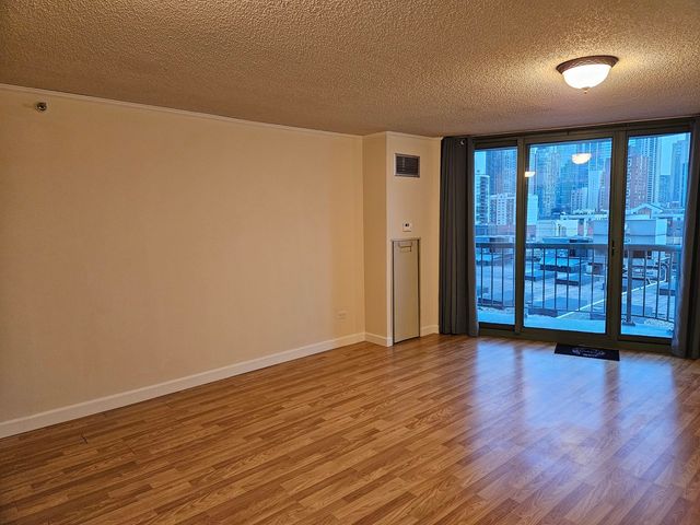 111 W MAPLE Street 912, Chicago, IL 60610