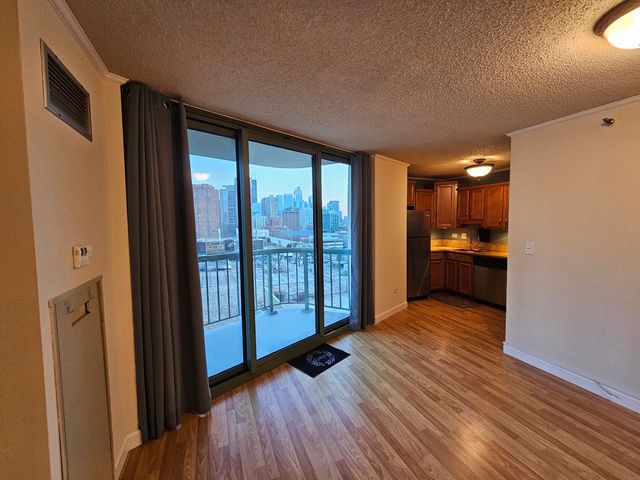 111 W MAPLE Street 912, Chicago, IL 60610