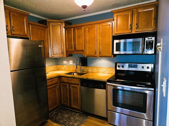 111 W MAPLE Street 912, Chicago, IL 60610