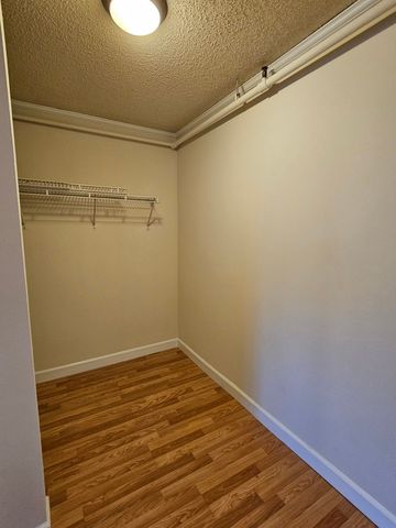 111 W MAPLE Street 912, Chicago, IL 60610