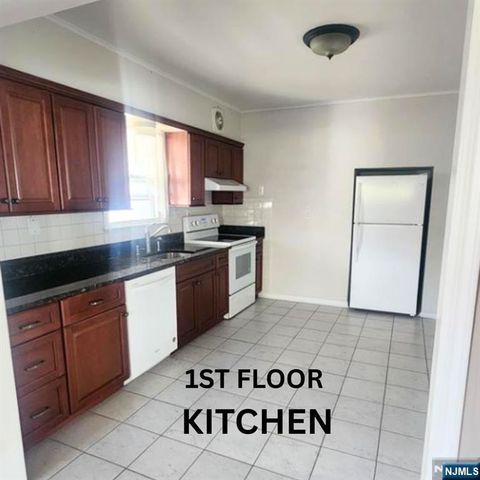 258 Everett Avenue, Wyckoff, NJ 07481